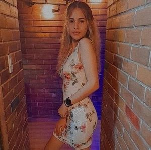 Meet your Posher, Ana karla